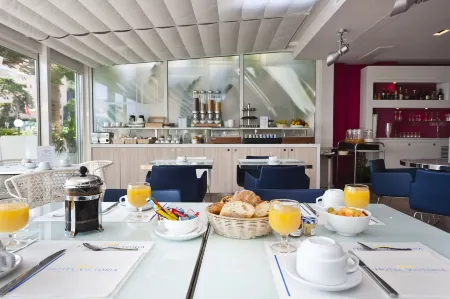 Hotel Victoria Отели в г. Рокебрюн — Кап-Мартен