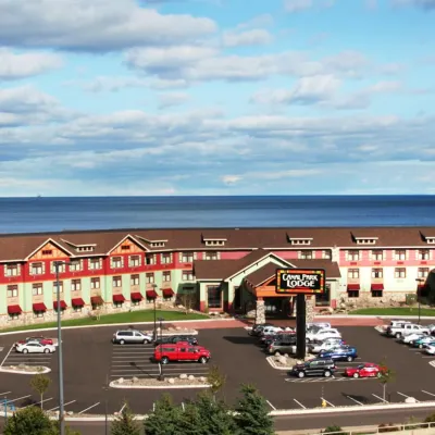 Canal Park Lodge Hotels near Hillside Sport Court Park