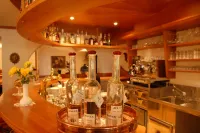 Mirabell Alpine Garden Resort & Spa - bar