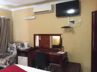 The Curve Guest House Hotels in 