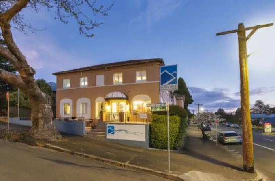 Hotel Blue & Cottages, Katoomba Hotel berhampiran Leura Cascades Walking Track