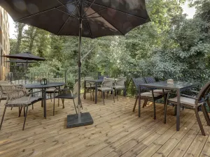 Umani Hotel - Free Beach - Free Parking