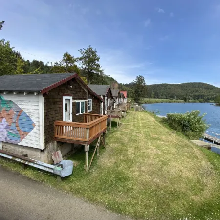 Raines Resort Cabins & RV