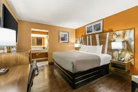 Quality Inn & Suites Corinth West - Parkplatz