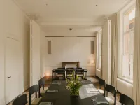 August Hotels near Haringrode