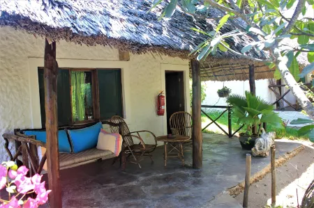 Mvuvi Lodge Отели рядом с достопримечательностью «Watamu Beach»