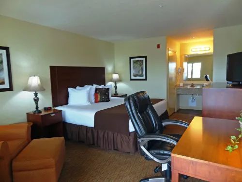 Kenedy Inn and Suites