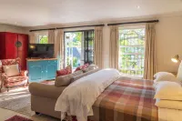 Hedge House Guest House Hotels in Claremont