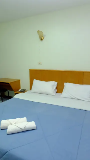 ห้องสแตนดาร์ด เตียงใหญ่ พร้อมพัดลม