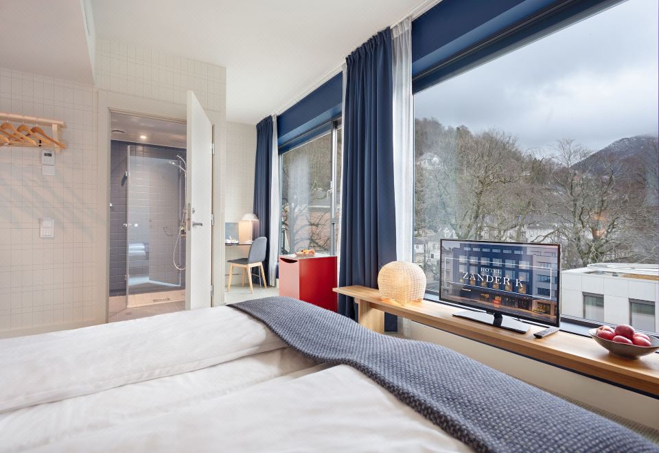 2. 잔데르 K 호텔..