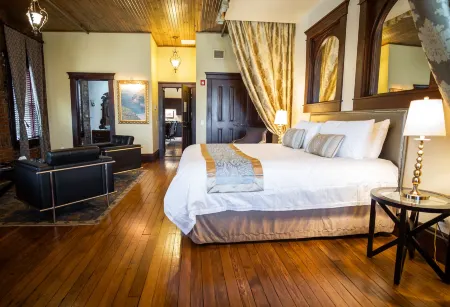 The Hackett Hotel Отели рядом с достопримечательностью «Больница Мариетта Мемориал»