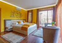Hotel Mayer Alsóörs Các khách sạn ở Alsoors