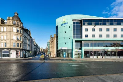 Holiday Inn Express Dundee Các khách sạn gần University of Dundee