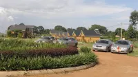 Nyange Resort and Marina - parking