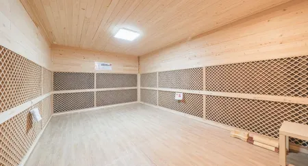 Jeju Healing Resort Отели рядом с достопримечательностью «Dolgeobugi Suseok Bakmulkwan»