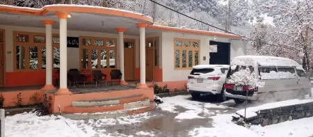 Benazir Hotel Kalash Отели в г. Ayun