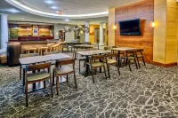 SpringHill Suites New Bern - breakfast