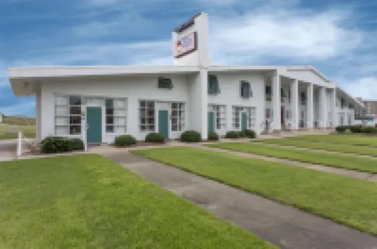 Days Inn by Wyndham Kill Devil Hills Oceanfront - Wilbur Hoteles en 