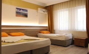 Grand Ece Hotel