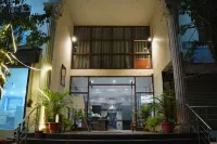 Hotel Vytla Residency NTR Statue 주변 호텔