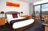 Alpha Hotel Canberra Hotels in Greenway