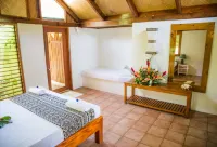 Beachouse Resort Hotels in Komave
