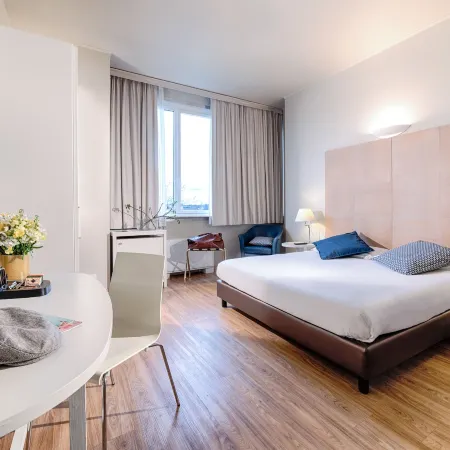 Hotel Oro Blu Отели рядом с достопримечательностью «Семпионе»