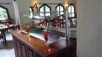 Hunters Lodge - breakfast