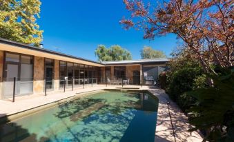 Yarra Valley Grand Hotel