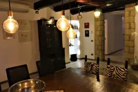 Arco di Vino - Tourist Location Hotels in Negrar di Valpolicella