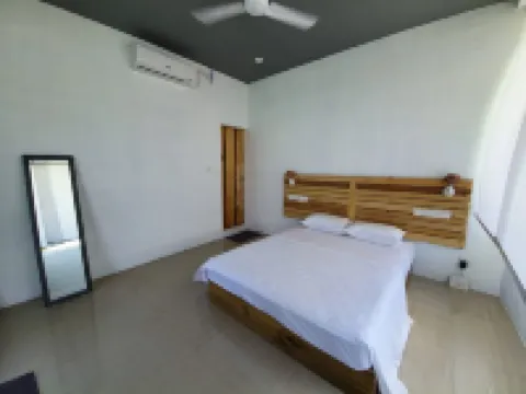 String Wave Maldives Hotels in Gulhi