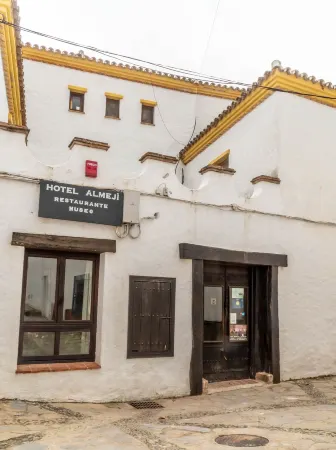 Hotel Almejí Отели в г. Benadalid