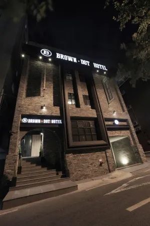Brown-Dot Hotel Yangjeong