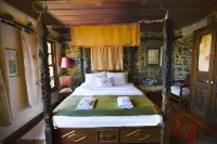 Terrace Houses Sirince - Fig, Olive Clockmakers and Grapevine Hotels in Sirince