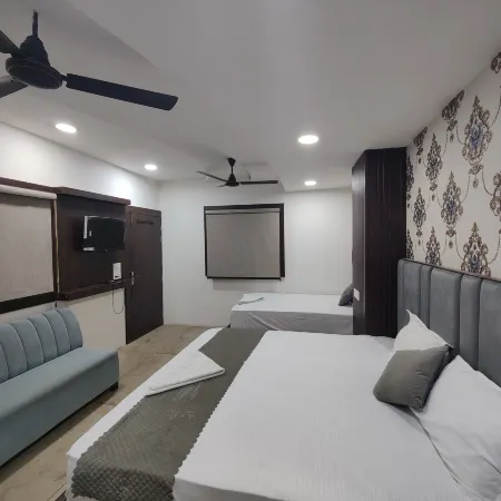 Jhansi Castle Inn