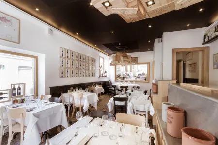 Hôtel et Spa la Villa K - Basel Airport Отели рядом с достопримечательностью «Lambda Escape»