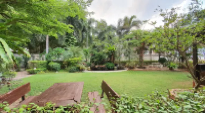 เซอรีน แซนด์ส เฮลท์ รีสอร์ท - Serene Sands Health Resort โรงแรมใกล้Seabreeze Villa Pattaya