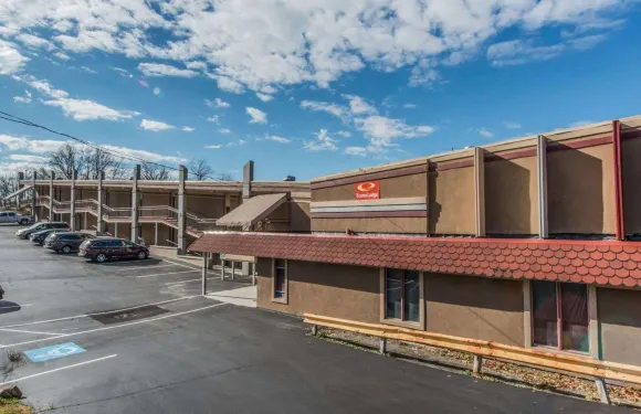 南赫米蒂奇伊克諾旅館