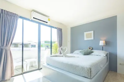 The Beach Cha am Guest House Hotels in 