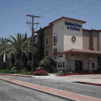 하버 인 & 스위트 Hotel Exterior