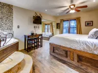 Cliff House Lodge B&B Hotels in Morrison