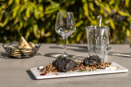 Campanile Toulouse - Blagnac AÉROPORT Отели рядом с достопримечательностью «Ailes Anciennes Toulouse»