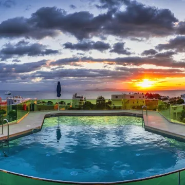 Emmantina Hotel