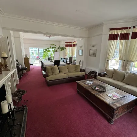 Hookwood Lodge