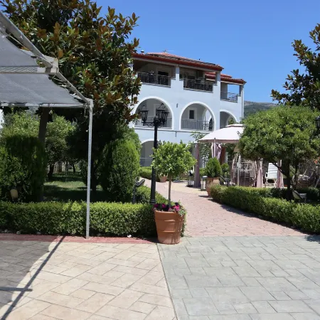 Delphin Rooms Sivota