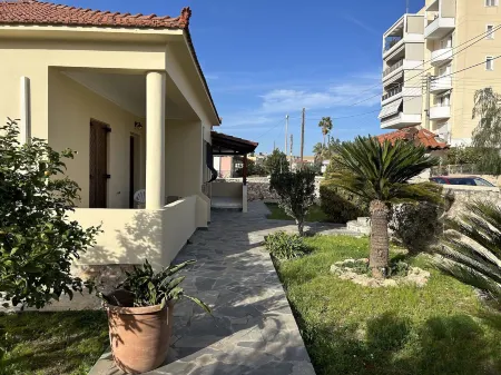 Elida Inn Near ATH Airport Отели в г. Markopoulo