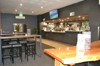 Garden Hotel Hotel di Dubbo