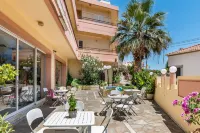 Louladakis Apartments Hôtels à : Kamisiana