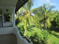 Raja Beach Hotel Hotels in Balapitiya