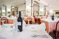 Hotel Mediterraneo - Breakfast